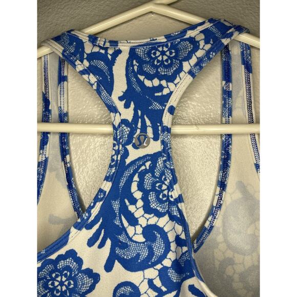 Lululemon Tank Top Cool Racerback Porcelain Blue Beachy Floral White Patterned - Picture 5 of 6